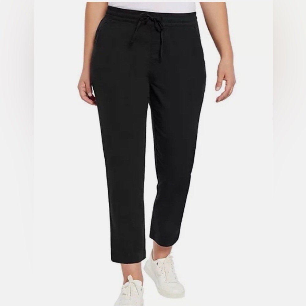 GAP Easy Pant Black Cropped Pants